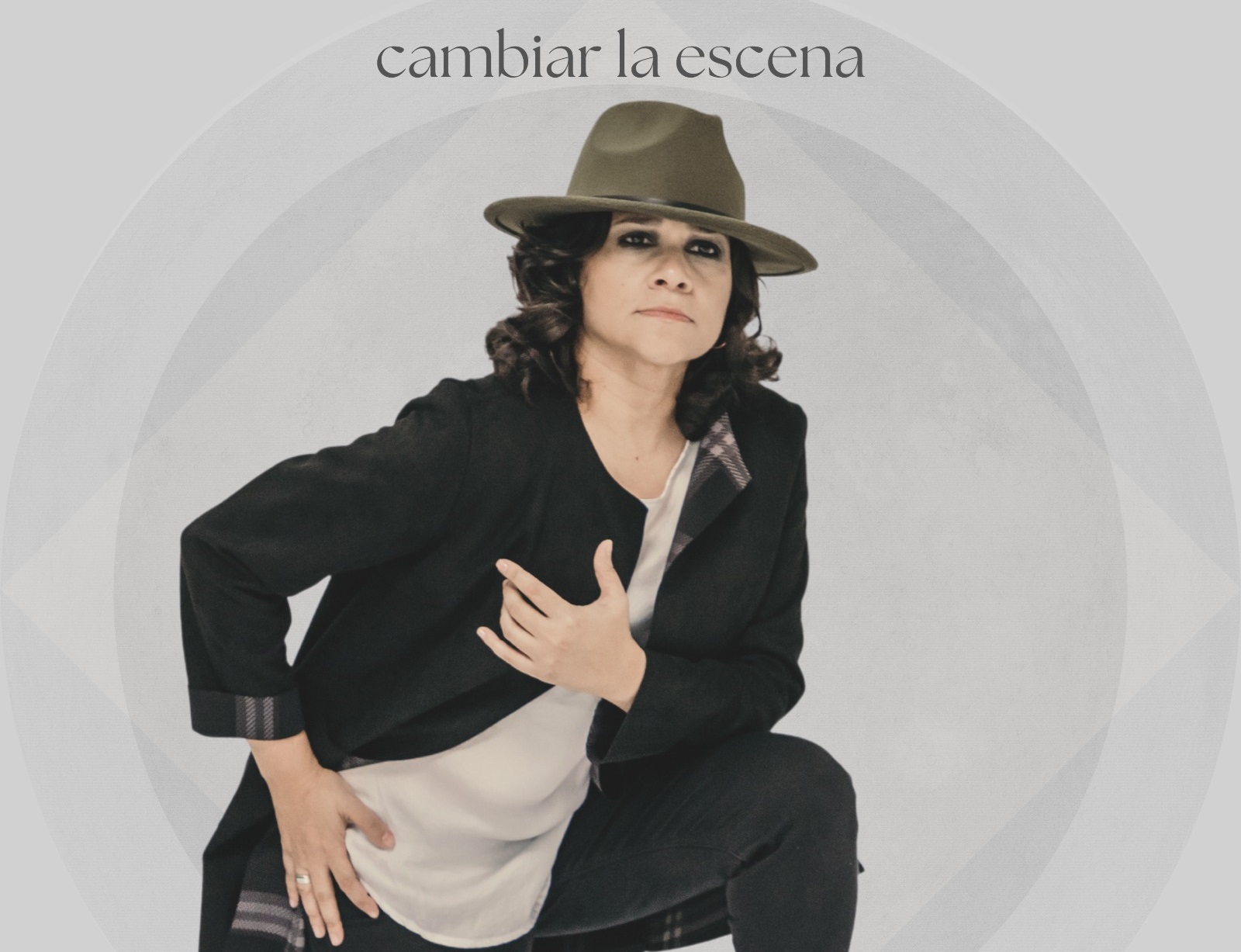 You are currently viewing Colombia: ‘Cambiar la escena’ de Karen Rod: una canción de melancolía en tono de pop rock indie