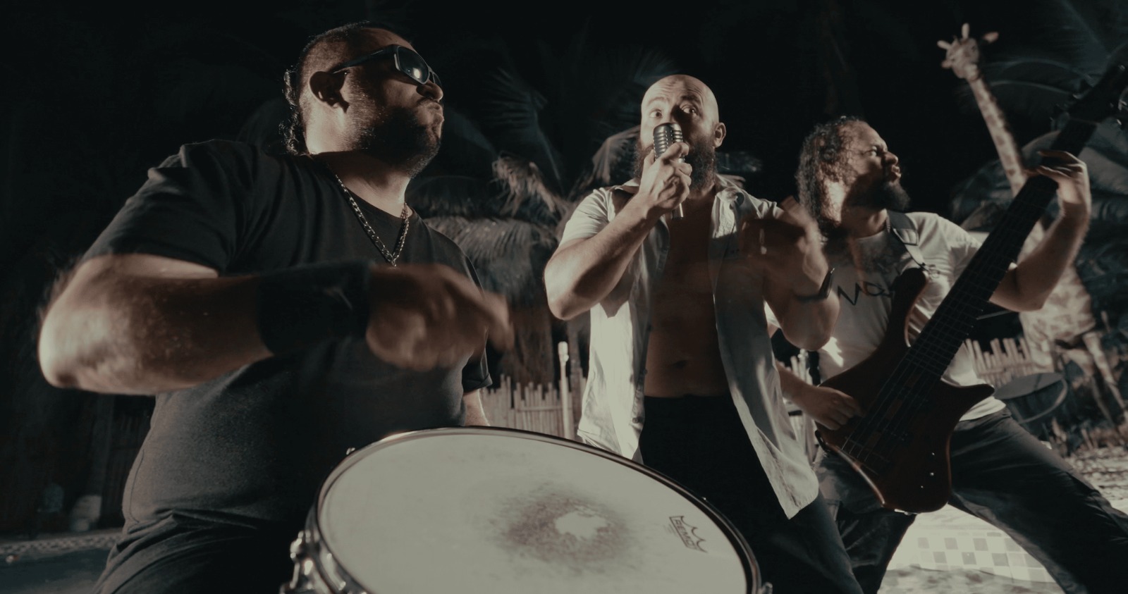 You are currently viewing El grupo colombiano Mad Dogs presenta ‘Sabueso’, una canción rock de fiesta y seducción